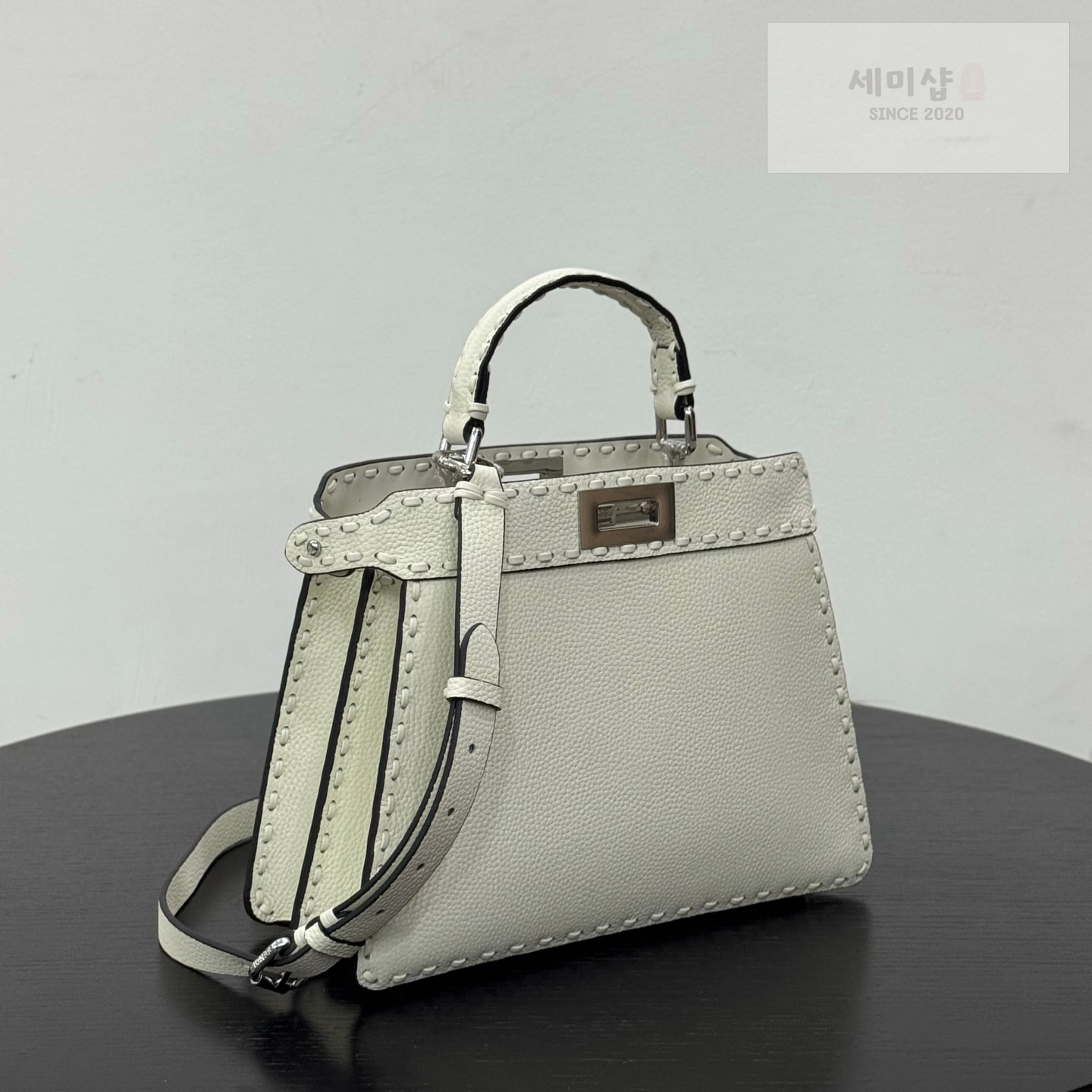 펜디 펜디 스몰 피카부 아이씨 유 아이보리 Bag 2번 이미지