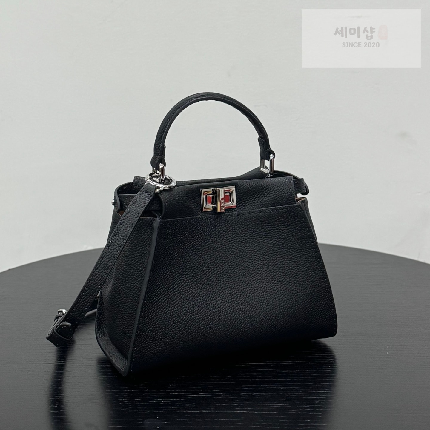펜디 펜디 미니 피카부 아이씨 유 블랙 Bag 2번 이미지