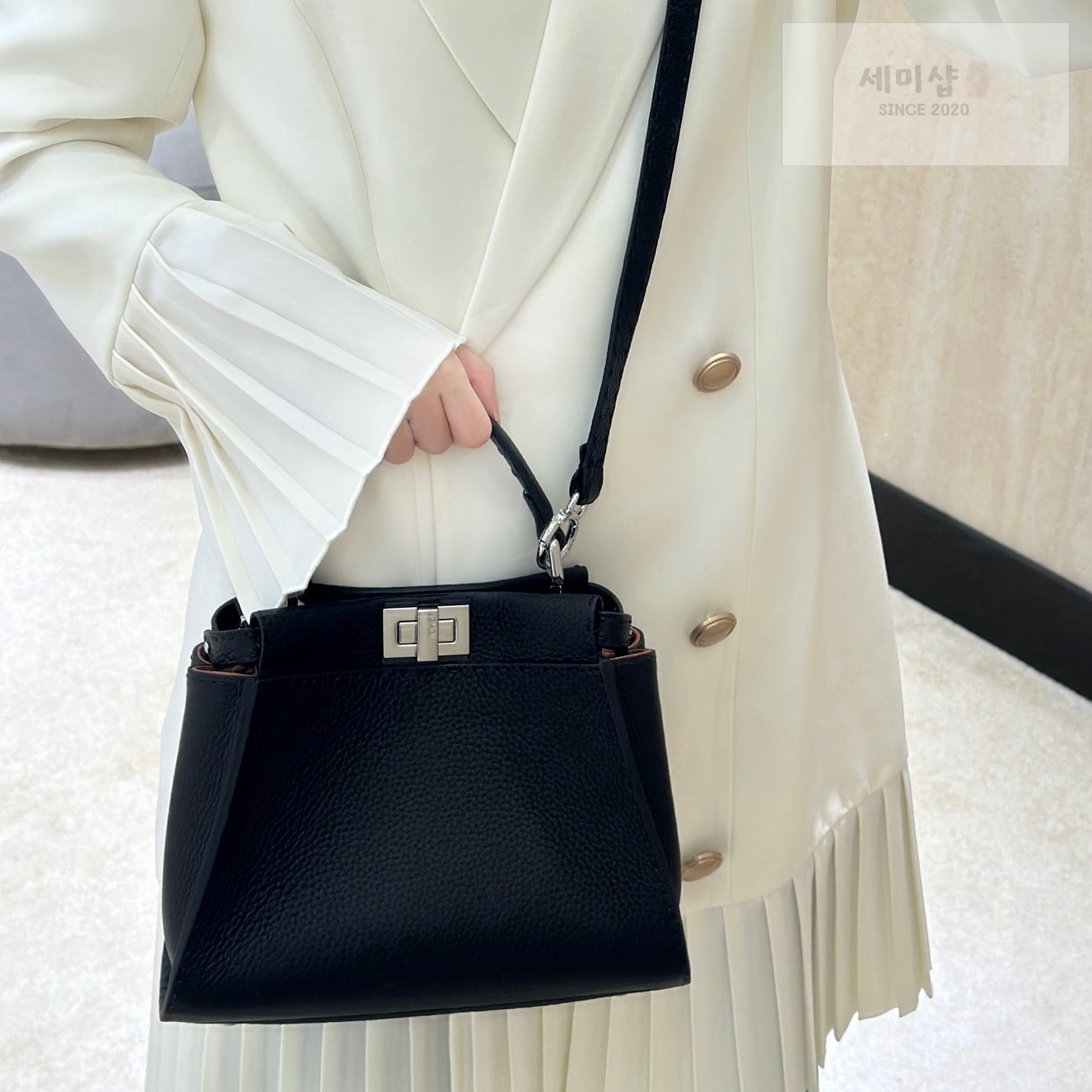 펜디 펜디 미니 피카부 아이씨 유 블랙 Bag 8번 이미지