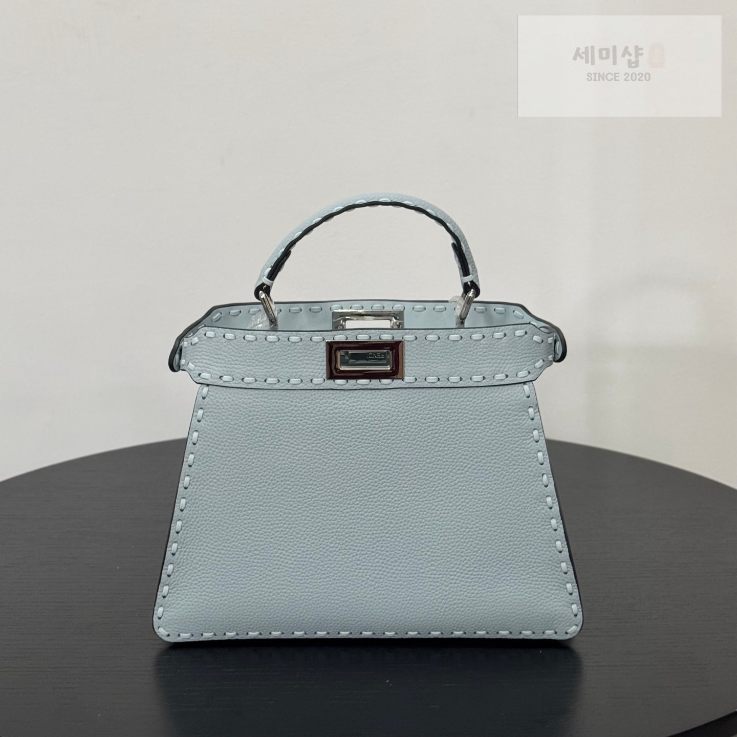 펜디 펜디 스몰 피카부 아이씨 유 라이트 블루 Bag 2번 이미지