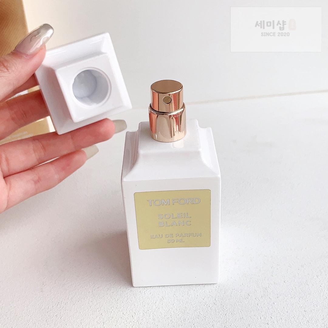 톰포드 톰포드 솔레이 블랑 오드 향수 솔레이 악세사리 6번 이미지