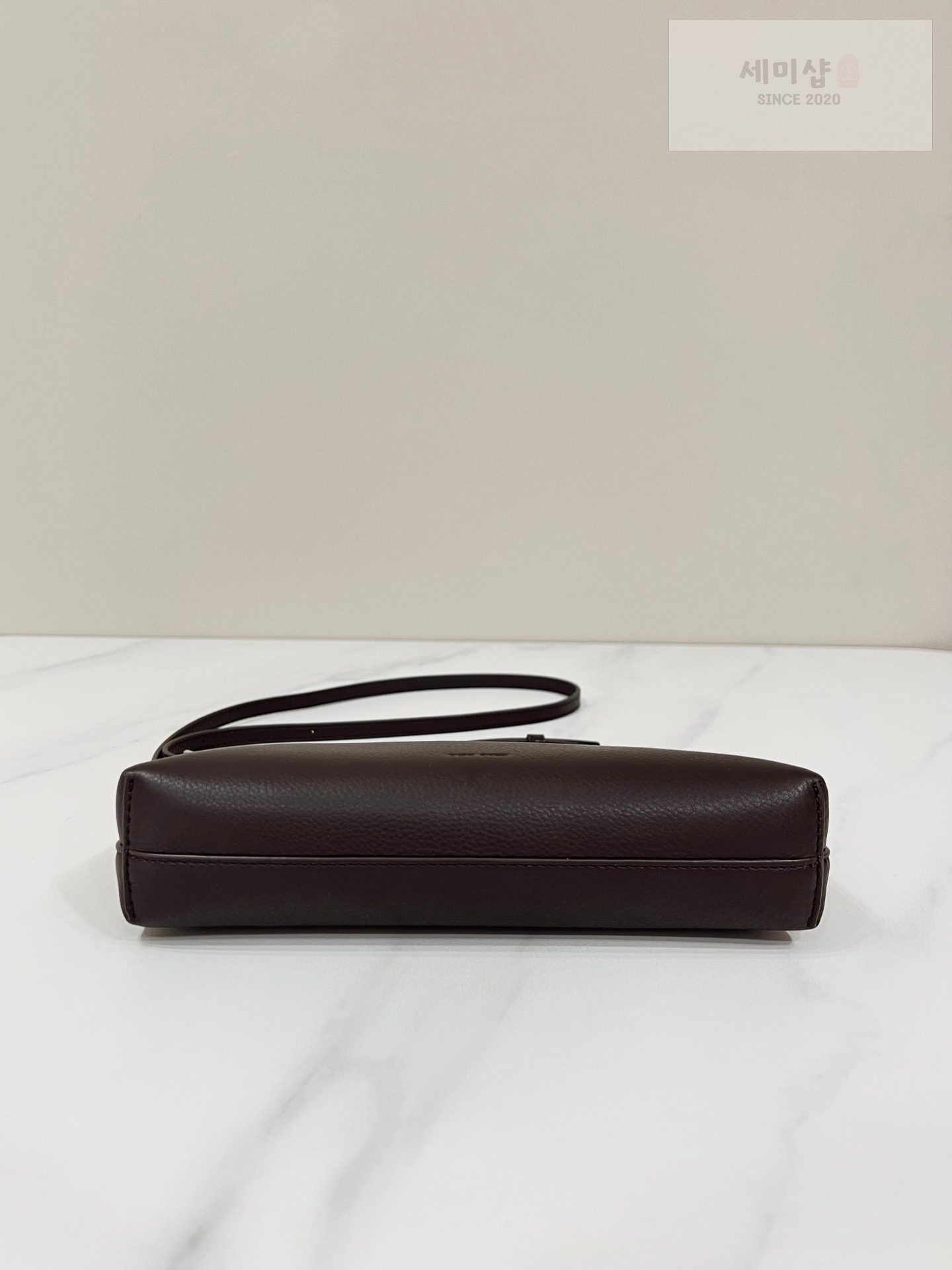 더로우 더로우 미디움 레네 쵸콜렛 Bag 4번 이미지
