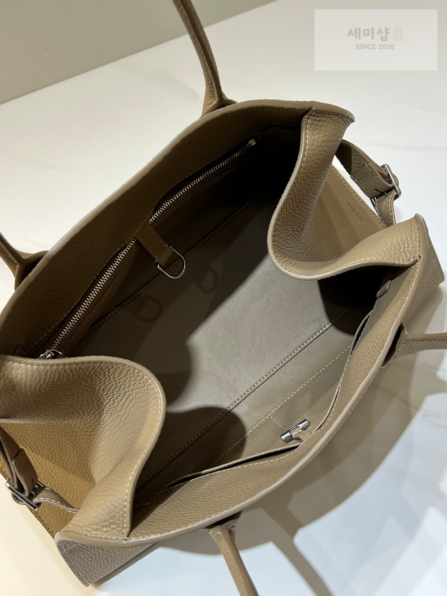 더로우 더로우 이스트 웨스트 마고 12 Bag 8번 이미지