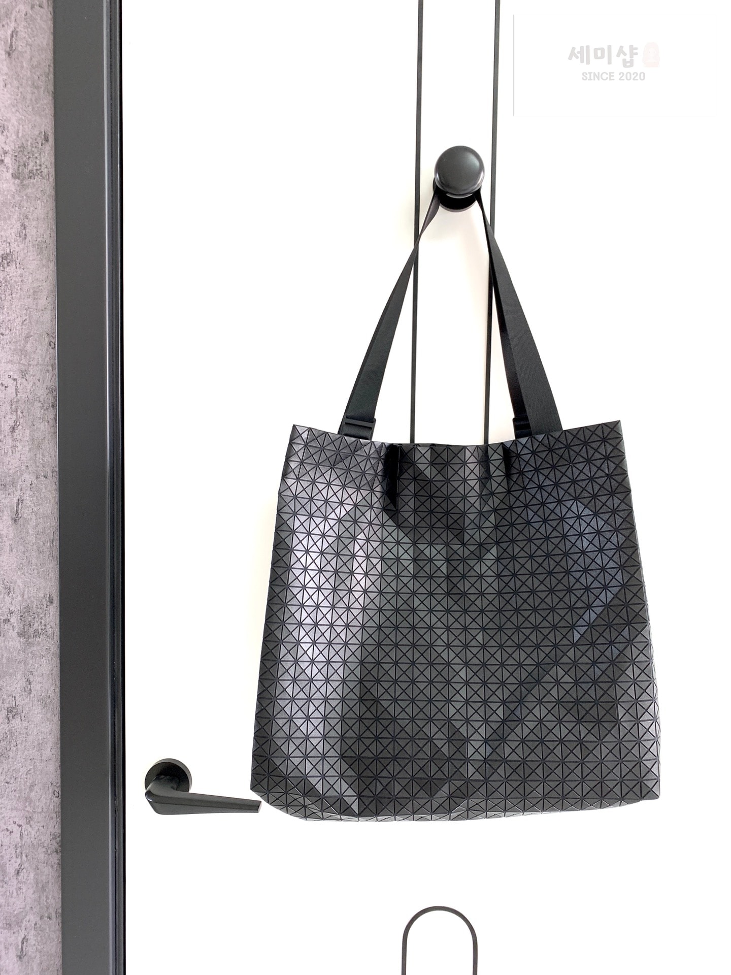 바오바오 바오바오 하이커 토트백 블랙 메탈 Bag 3번 이미지