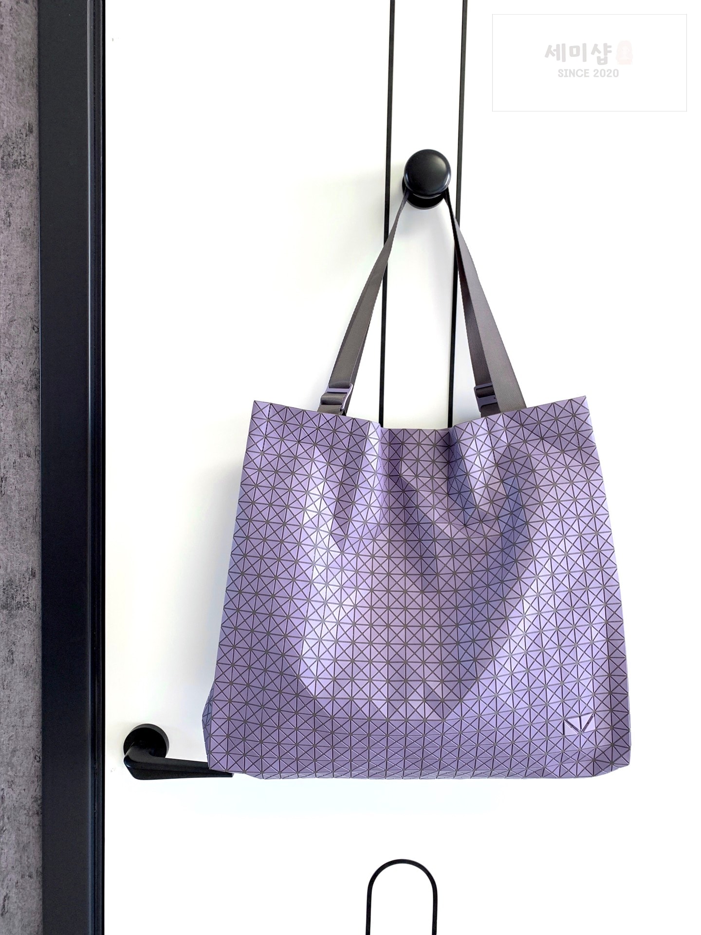 바오바오 바오바오 하이커 토트백 블랙 메탈 Bag 56번 이미지