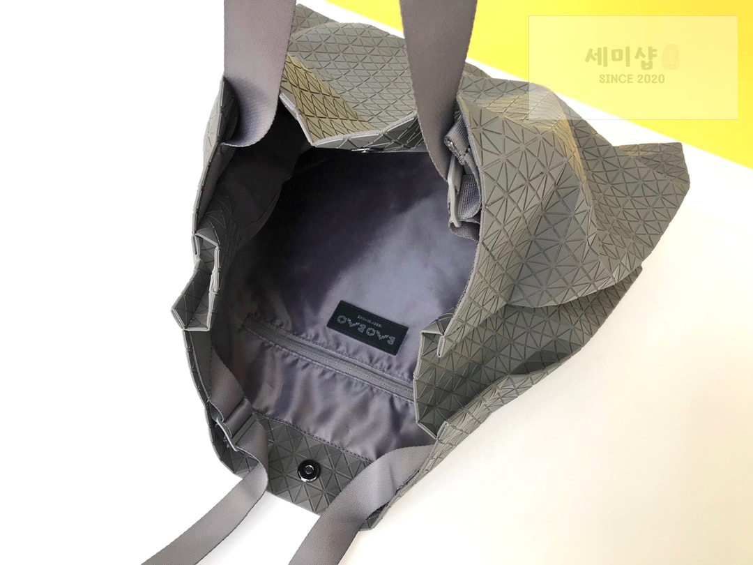 바오바오 바오바오 하이커 토트백 블랙 메탈 Bag 51번 이미지