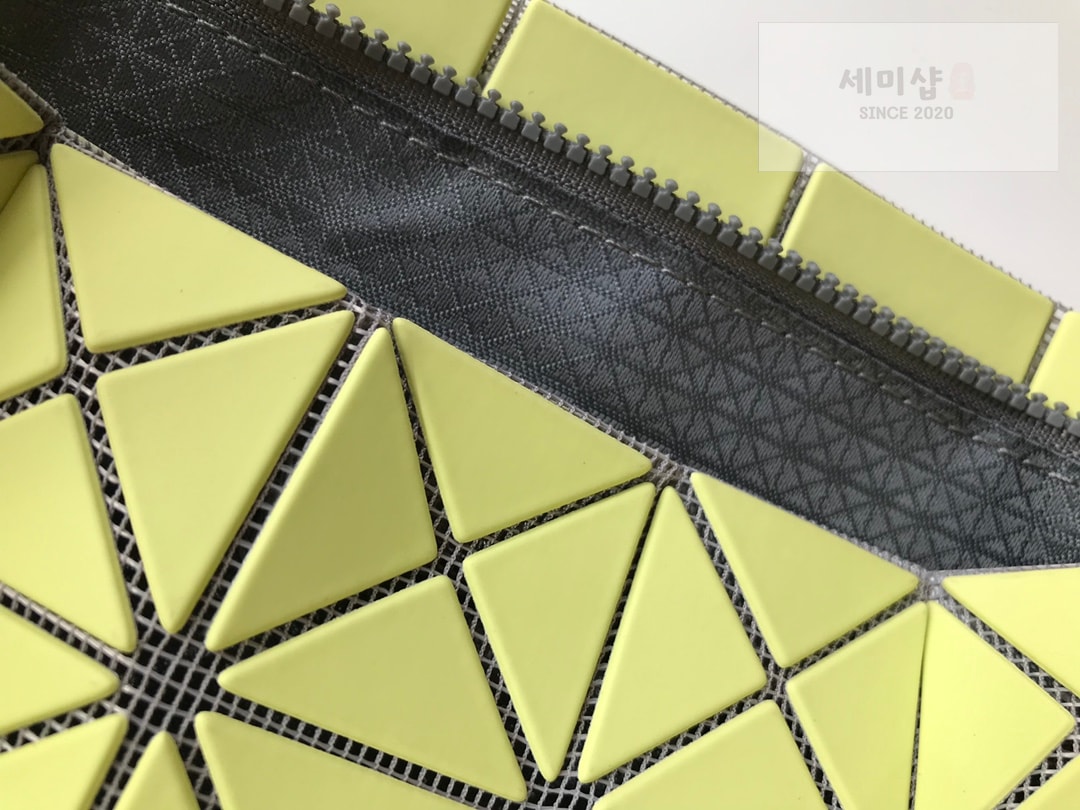 바오바오 바오바오 루센트 크로스백 라이트 라벤더 Bag 33번 이미지