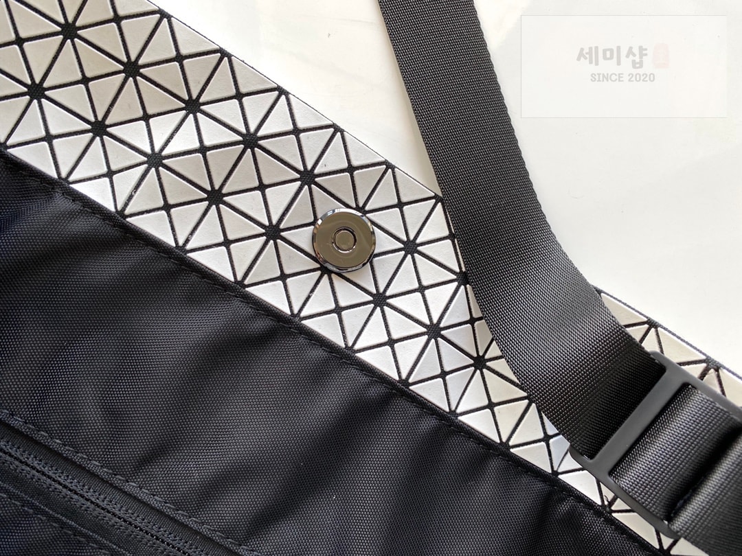 바오바오 바오바오 하이커 토트백 블랙 메탈 Bag 16번 이미지