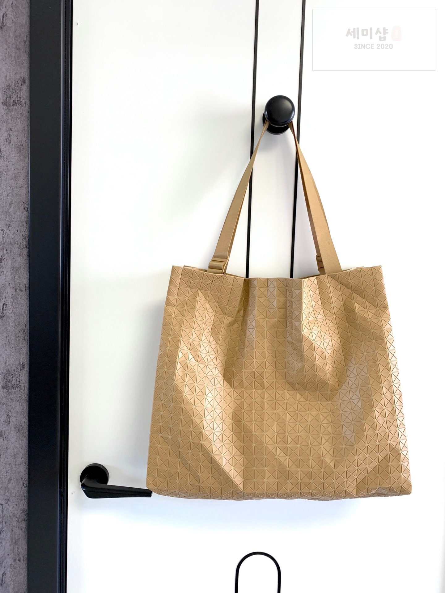 바오바오 바오바오 하이커 토트백 블랙 메탈 Bag 39번 이미지