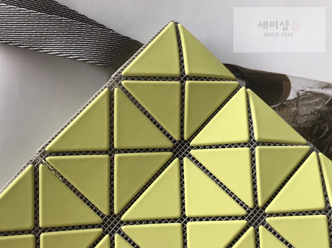 바오바오 바오바오 루센트 크로스백 라이트 라벤더 Bag 29번 이미지