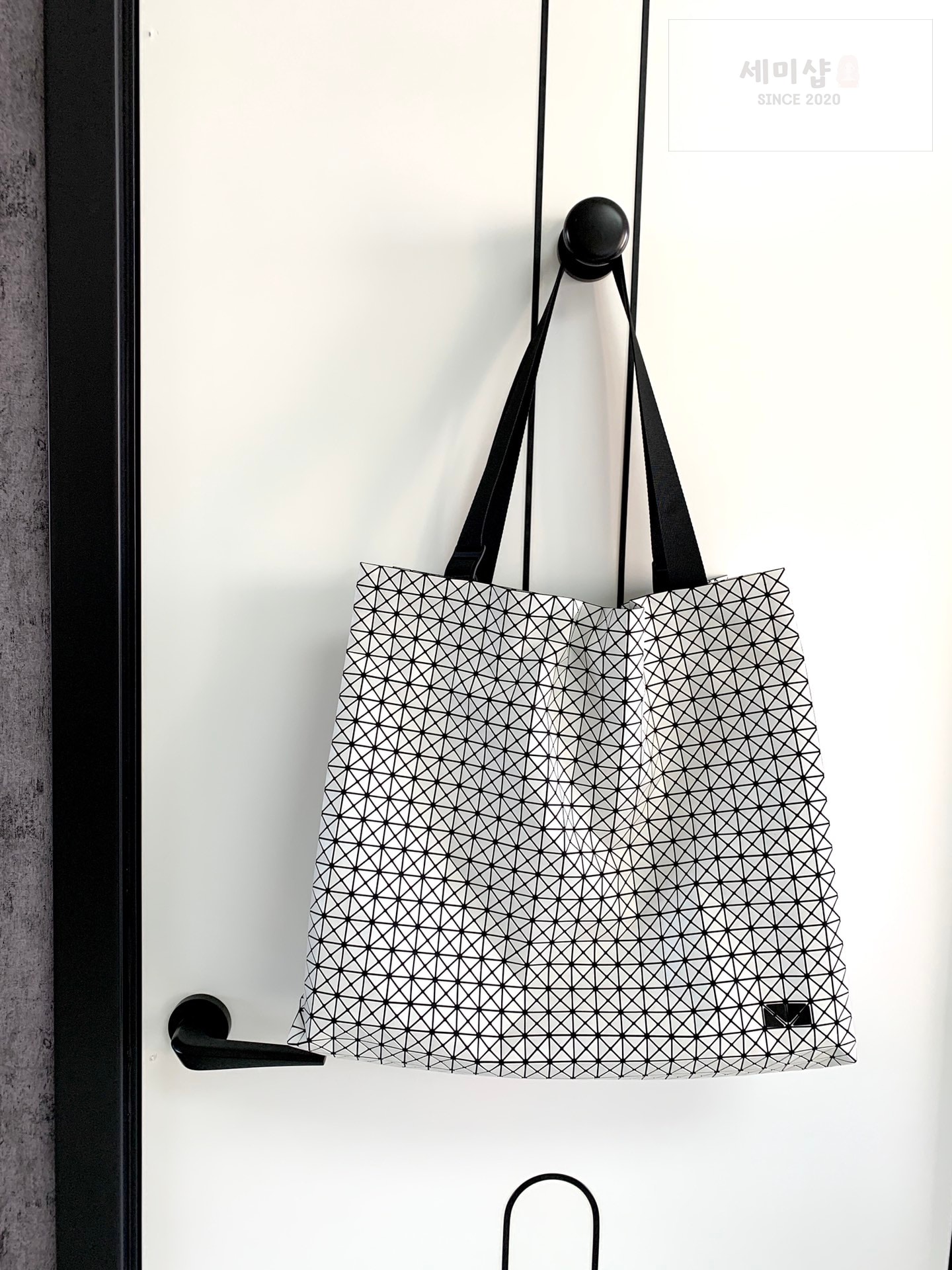 바오바오 바오바오 하이커 토트백 블랙 메탈 Bag 11번 이미지