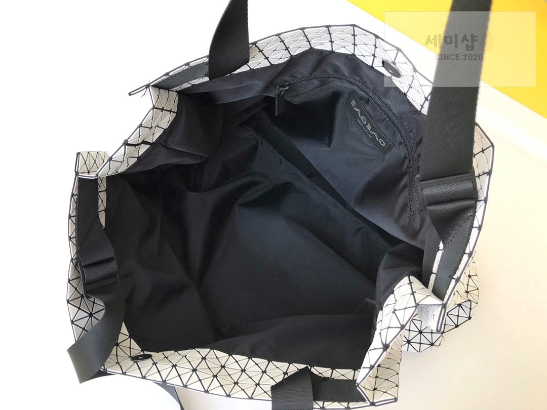 바오바오 바오바오 하이커 토트백 블랙 메탈 Bag 17번 이미지