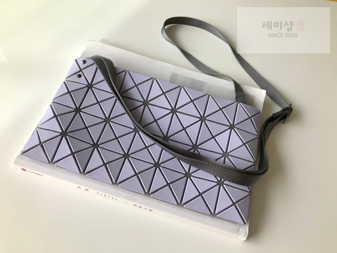 바오바오 바오바오 루센트 크로스백 라이트 라벤더 Bag 4번 이미지