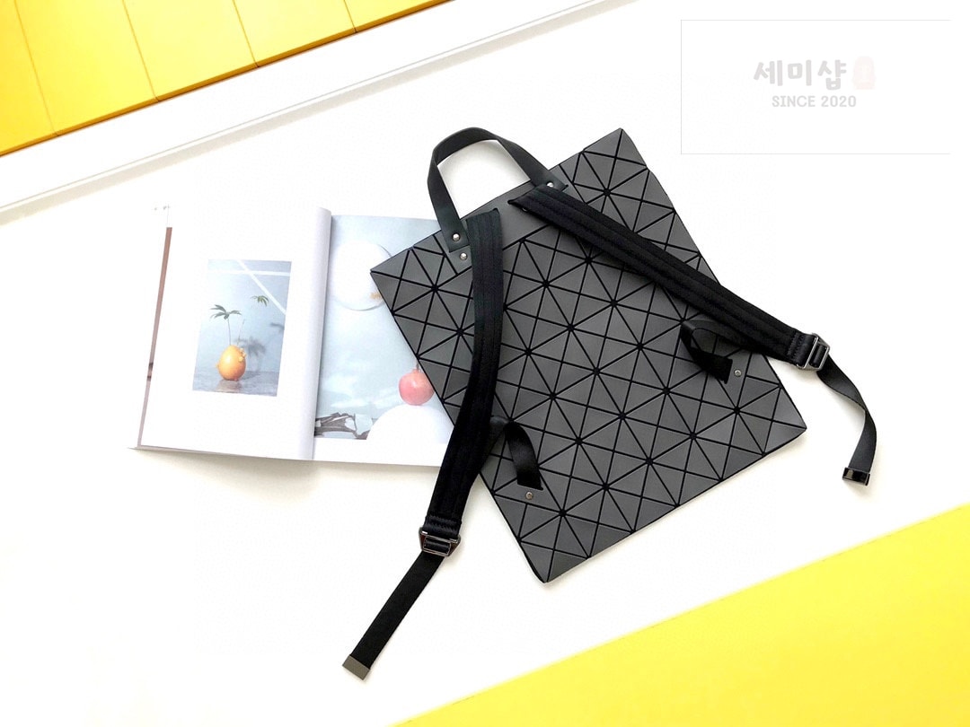 바오바오 바오바오 플랫 백팩 화이트 Bag 12번 이미지