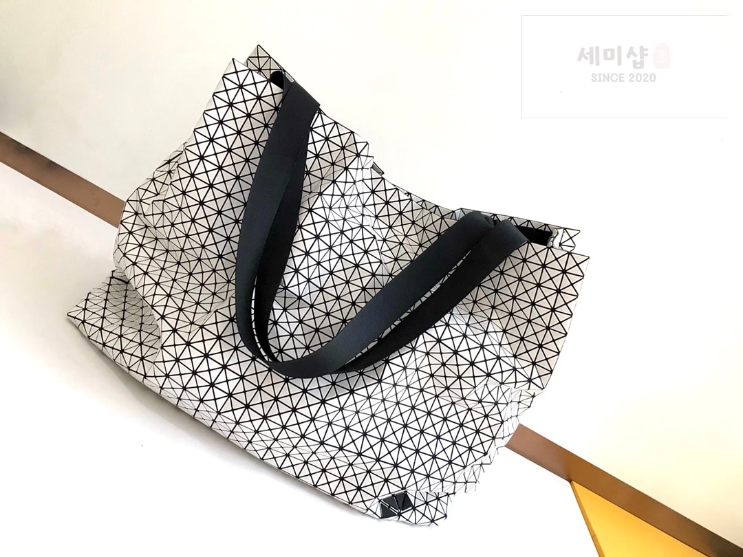 바오바오 바오바오 하이커 토트백 블랙 메탈 Bag 13번 이미지