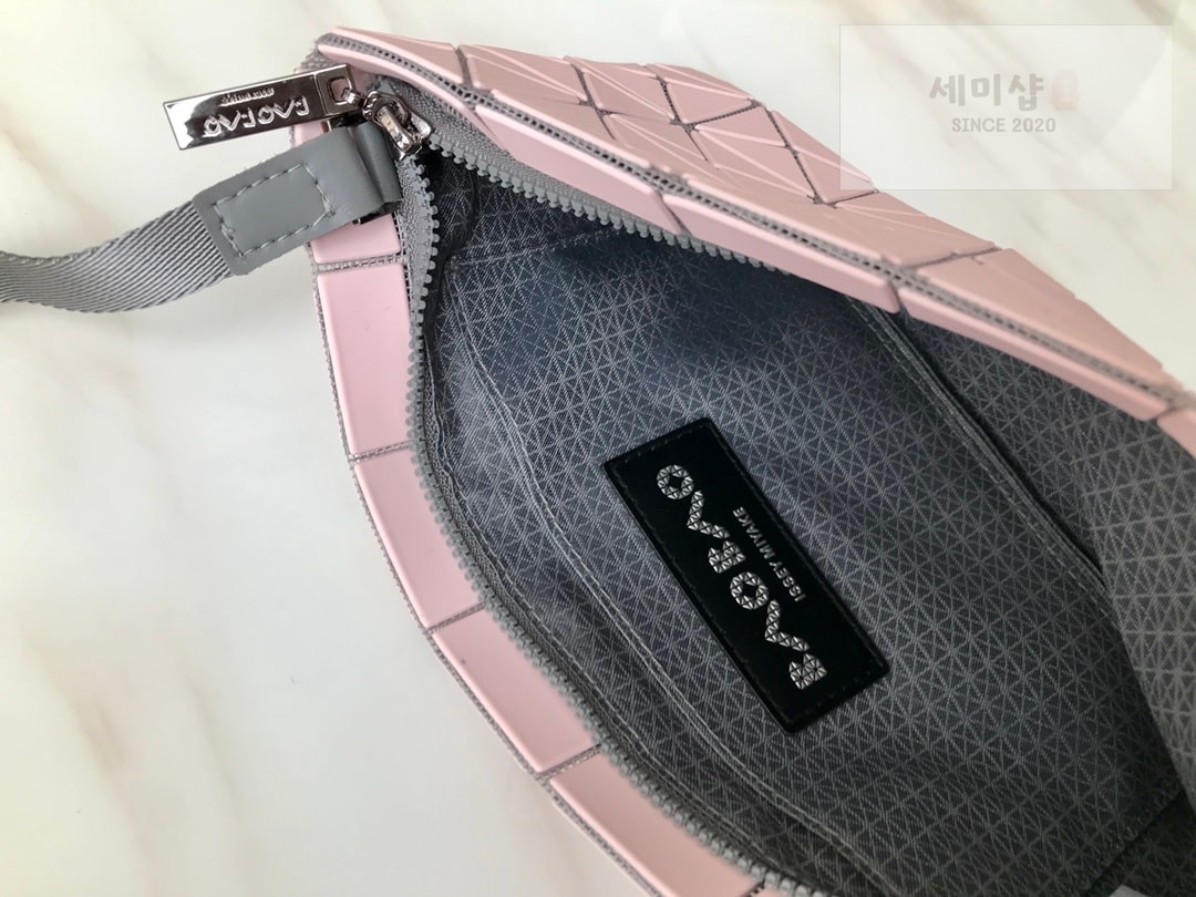 바오바오 바오바오 루센트 크로스백 라이트 라벤더 Bag 17번 이미지