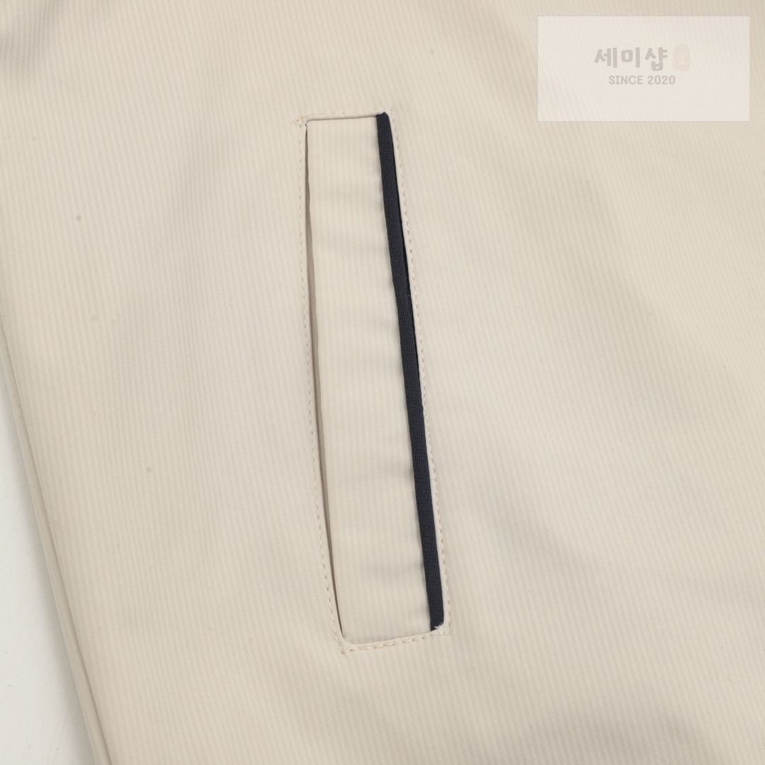 톰브라운 톰브라운 코튼 나일론 옥스퍼드 4-Bar 바시티 자켓 베이지 의류 7번 이미지