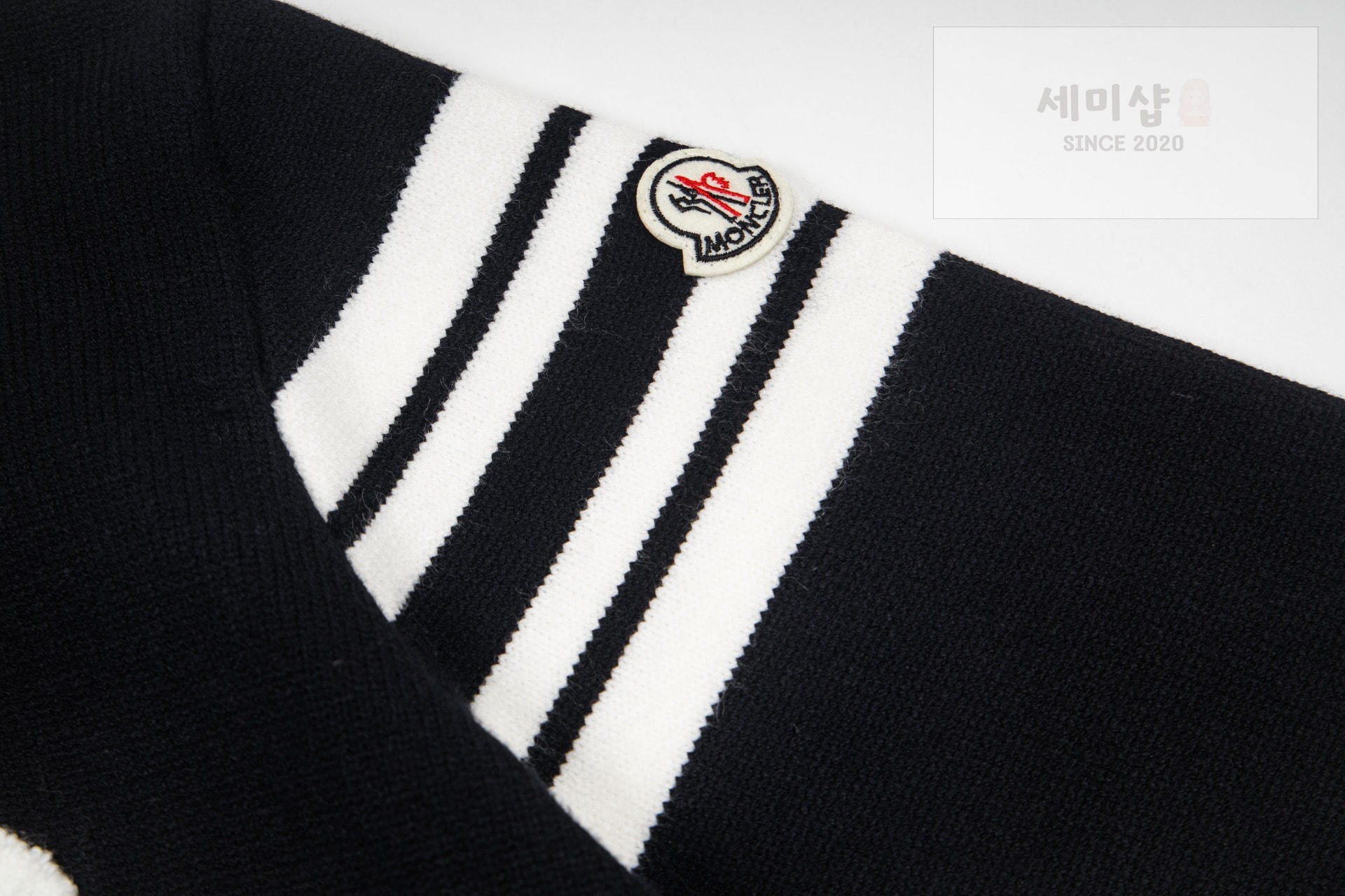 몽클레어 몽클레어 스트라이프 로고 울 앤 캐시미어 블렌드 니트 블랙 의류 6번 이미지