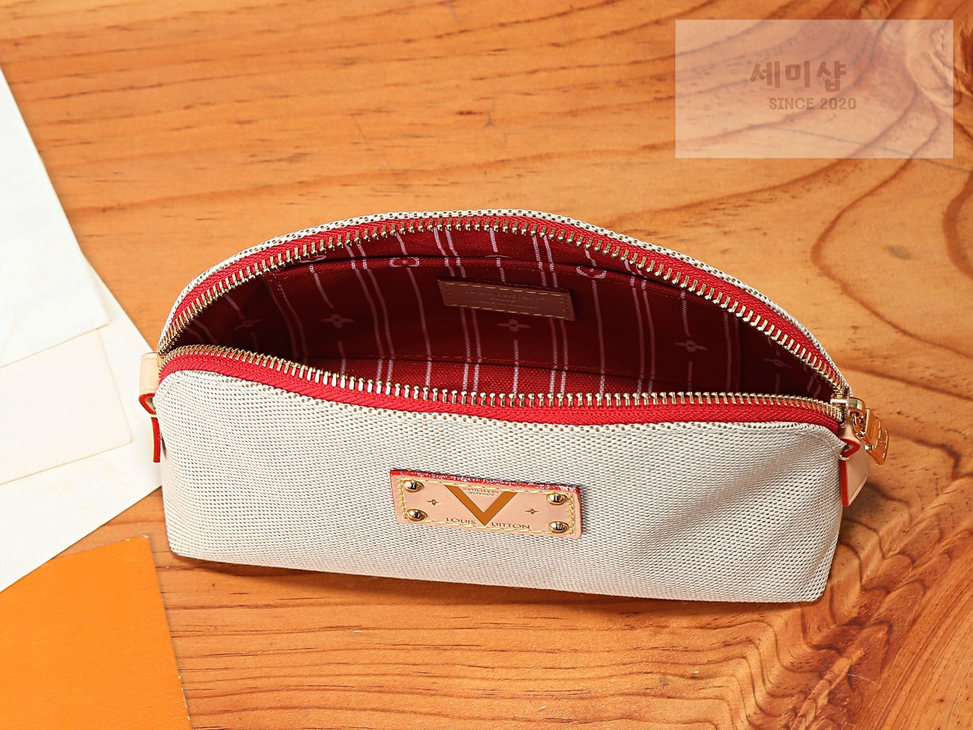 루이비통 루이비통 코스메틱 파우치 PM 베이지 화이트 Bag 9번 이미지