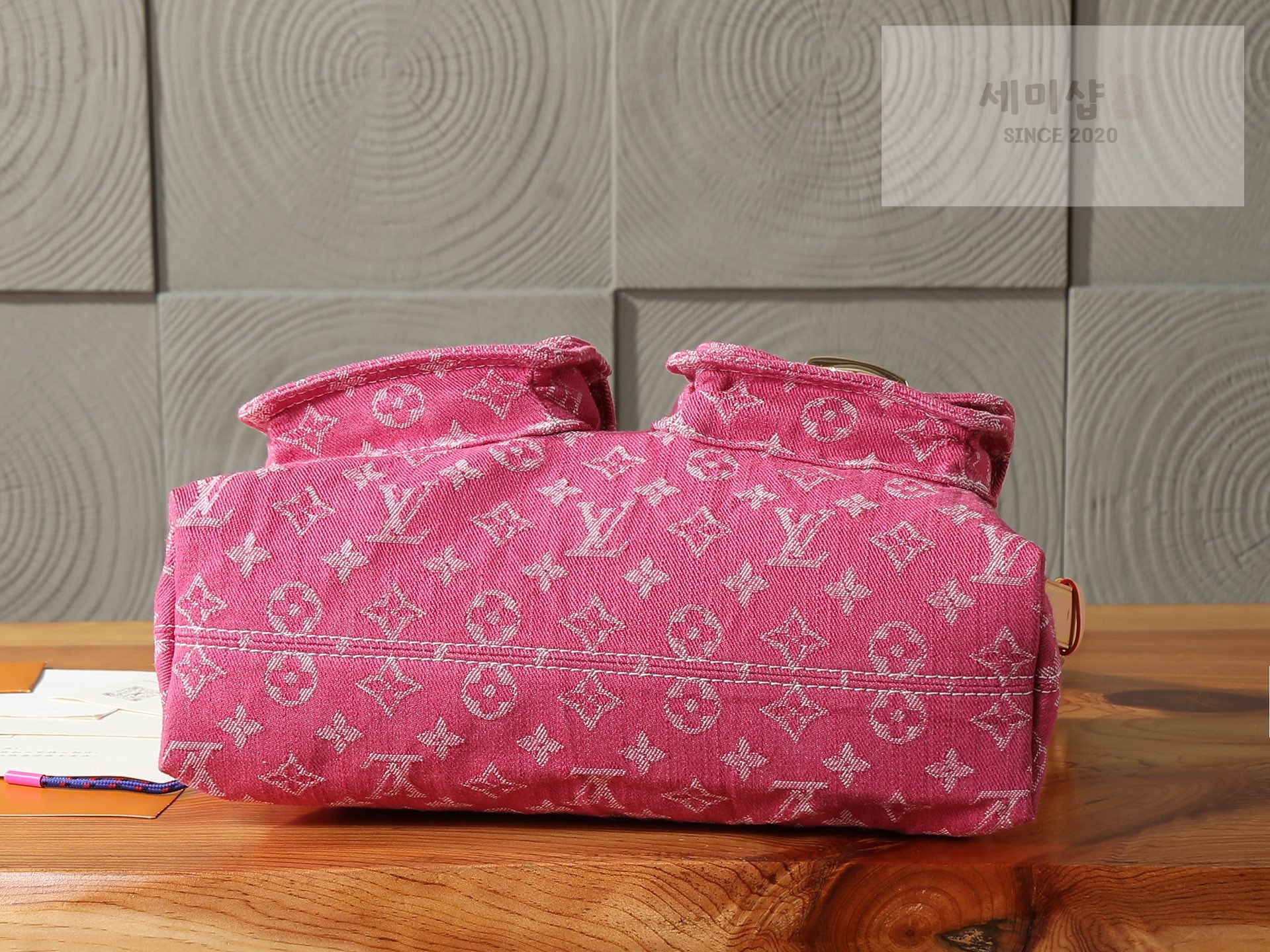 루이비통 루이비통 배기 레플리카 4번 이미지 - Bag | 세미샵 레플리카 사이트