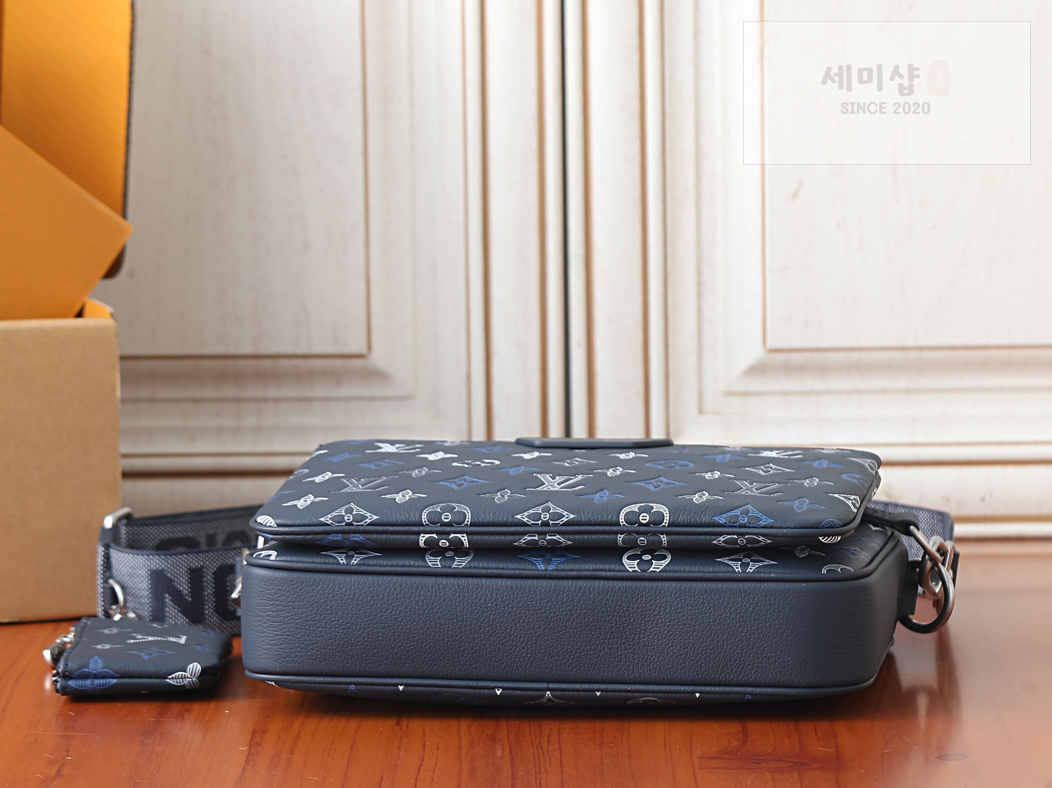 루이비통 루이비통 트리오 메신저 레플리카 4번 이미지 - Bag | 세미샵 레플리카 사이트