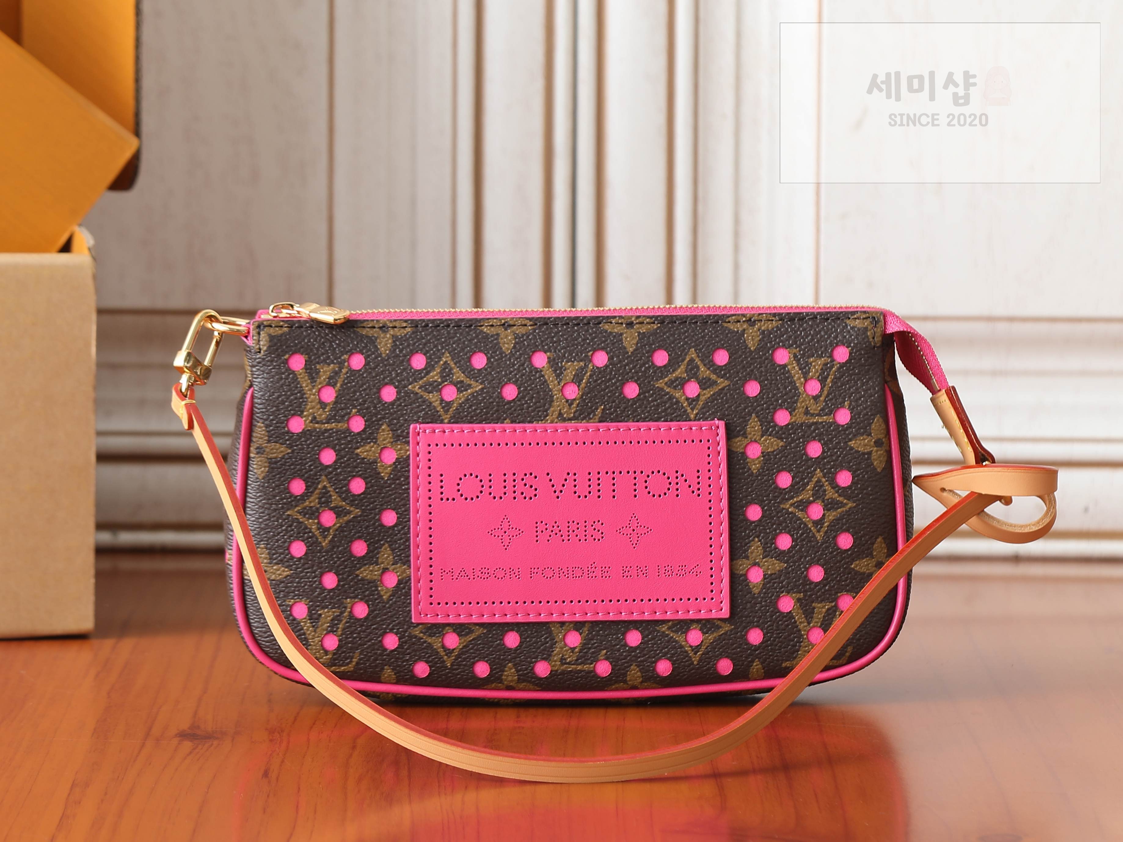 루이비통 루이비통 포셰트 악세수아 팝 크러쉬 Bag 1번 이미지
