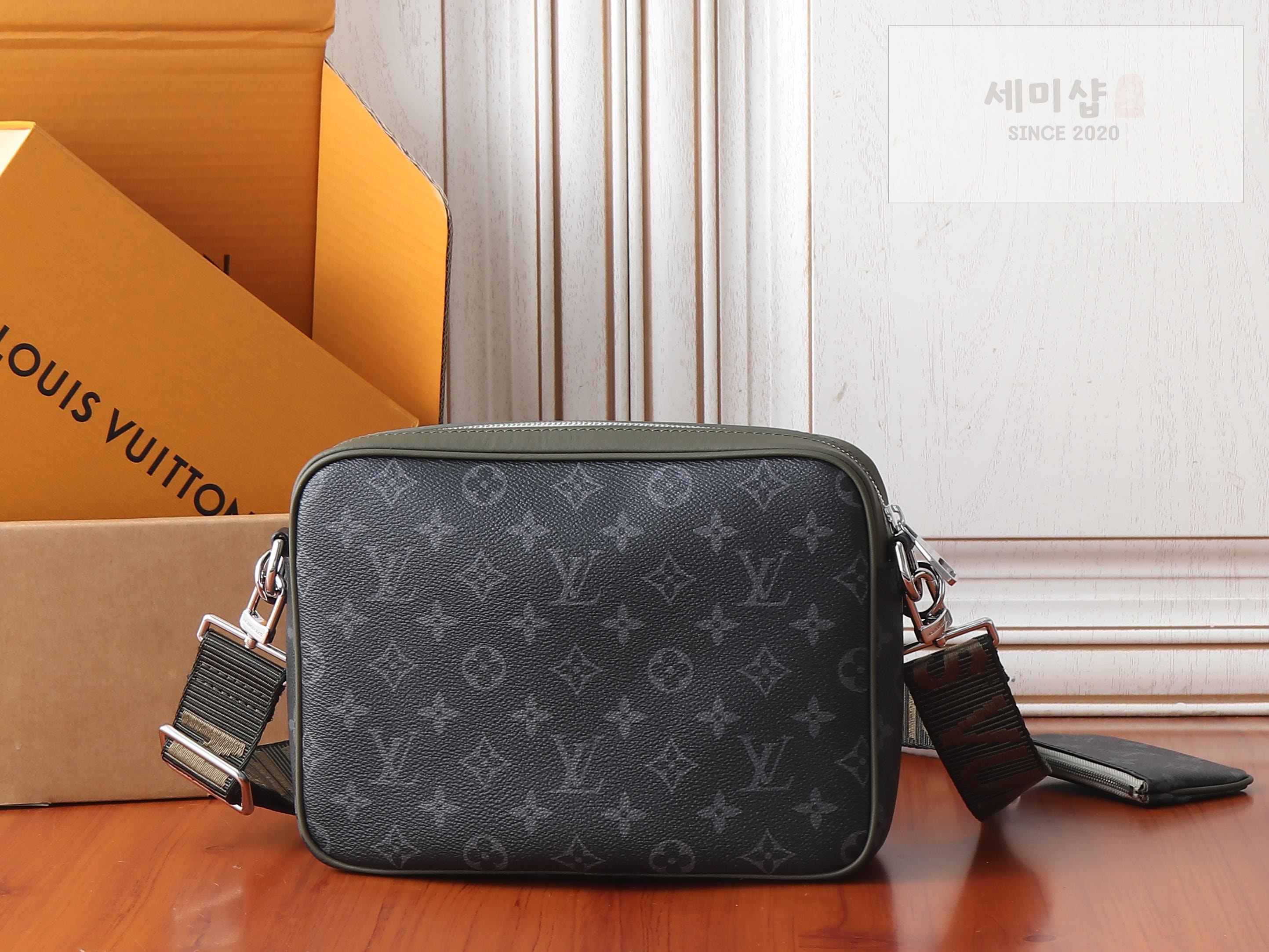 루이비통 루이비통 트리오 메신저백 카키 그린 Bag 2번 이미지