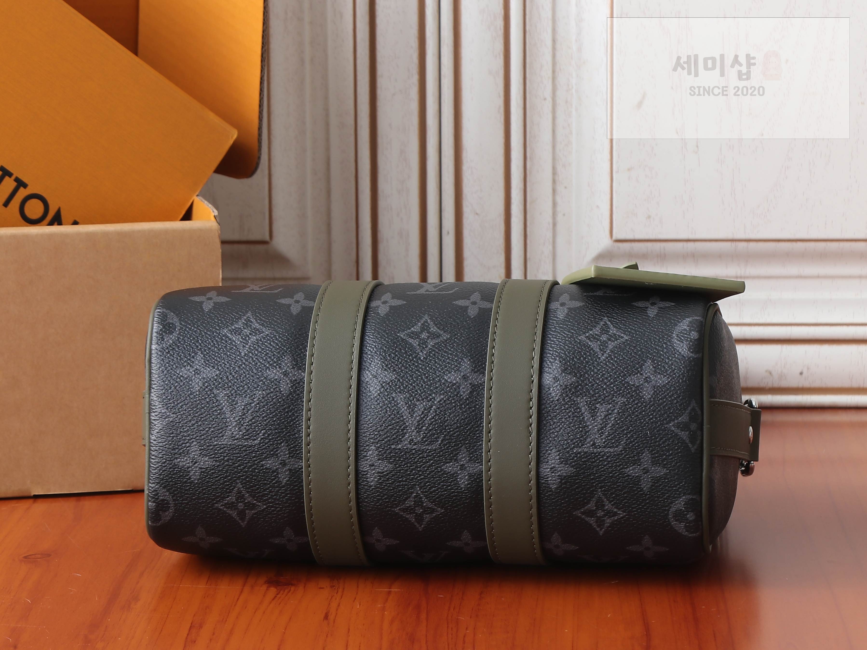 루이비통 루이비통 키폴 반둘리에 25 카키 그린 Bag 4번 이미지