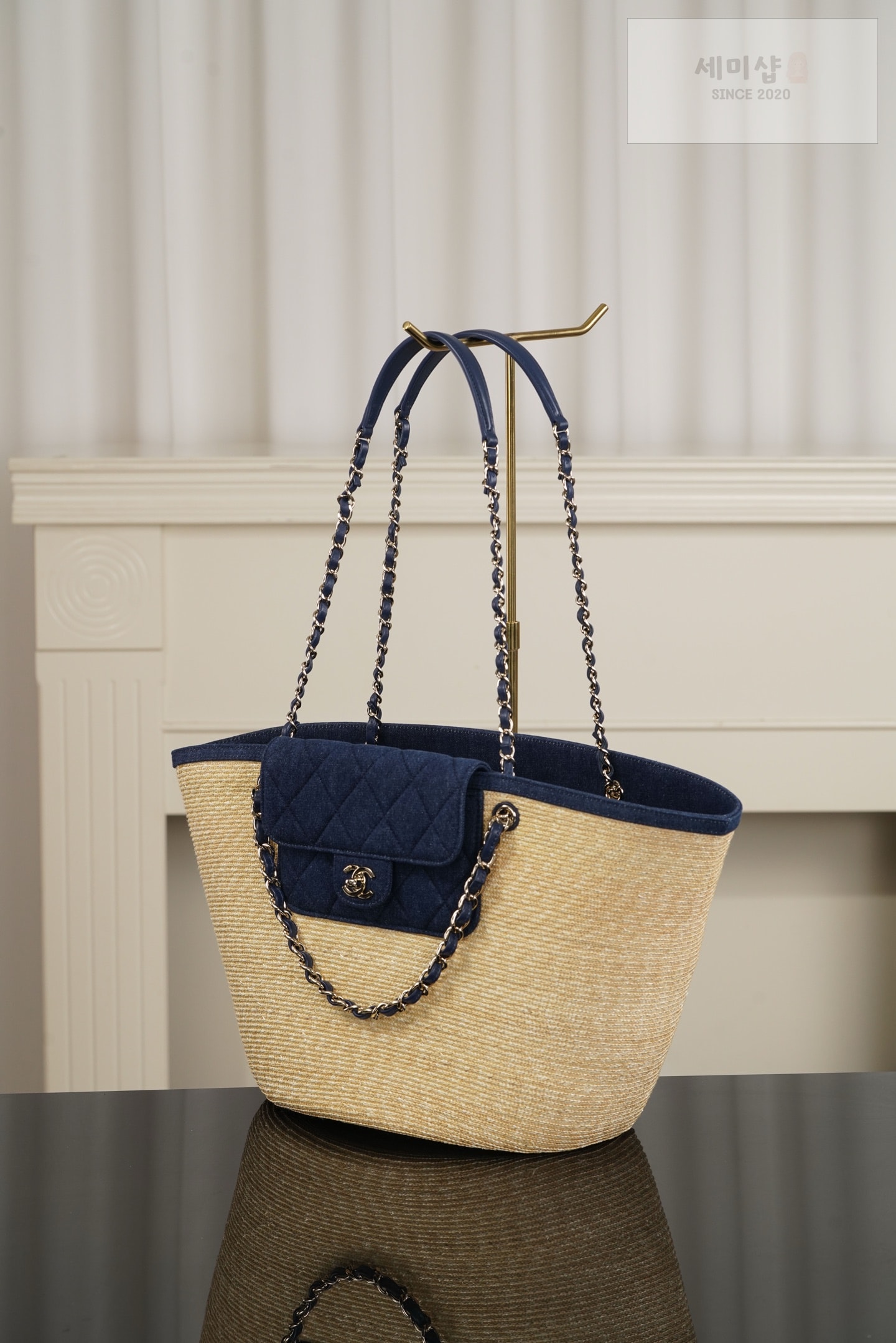 샤넬 샤넬 라피아 라지 쇼핑백 베이지 & 다크 블루 Bag 3번 이미지