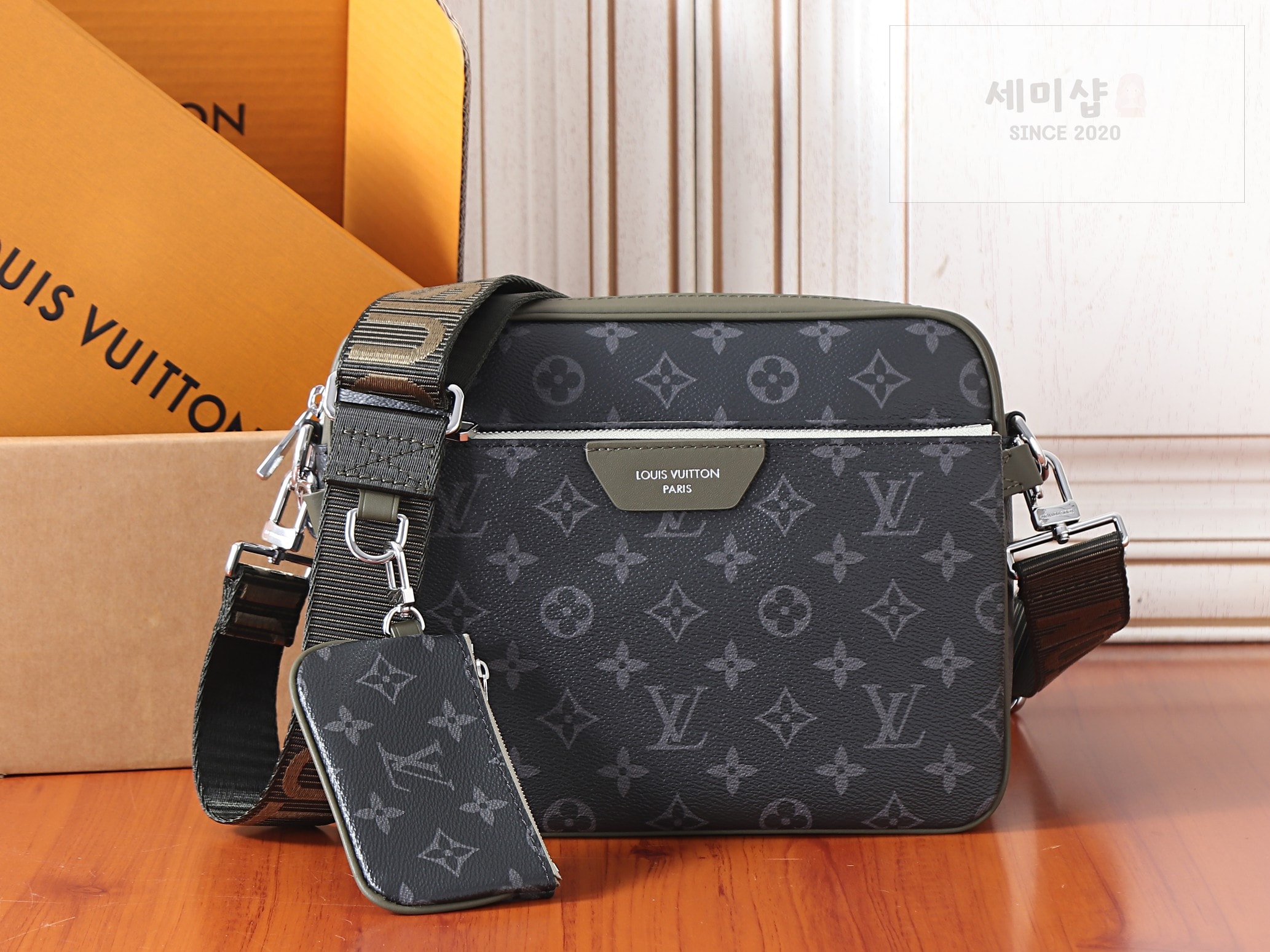 루이비통 루이비통 트리오 메신저백 카키 그린 Bag 1번 이미지